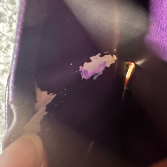 Louis Vuitton Leather Wallet- 100 %Authentic
Gorgeous Yellow Leather - Picture 8 of 8